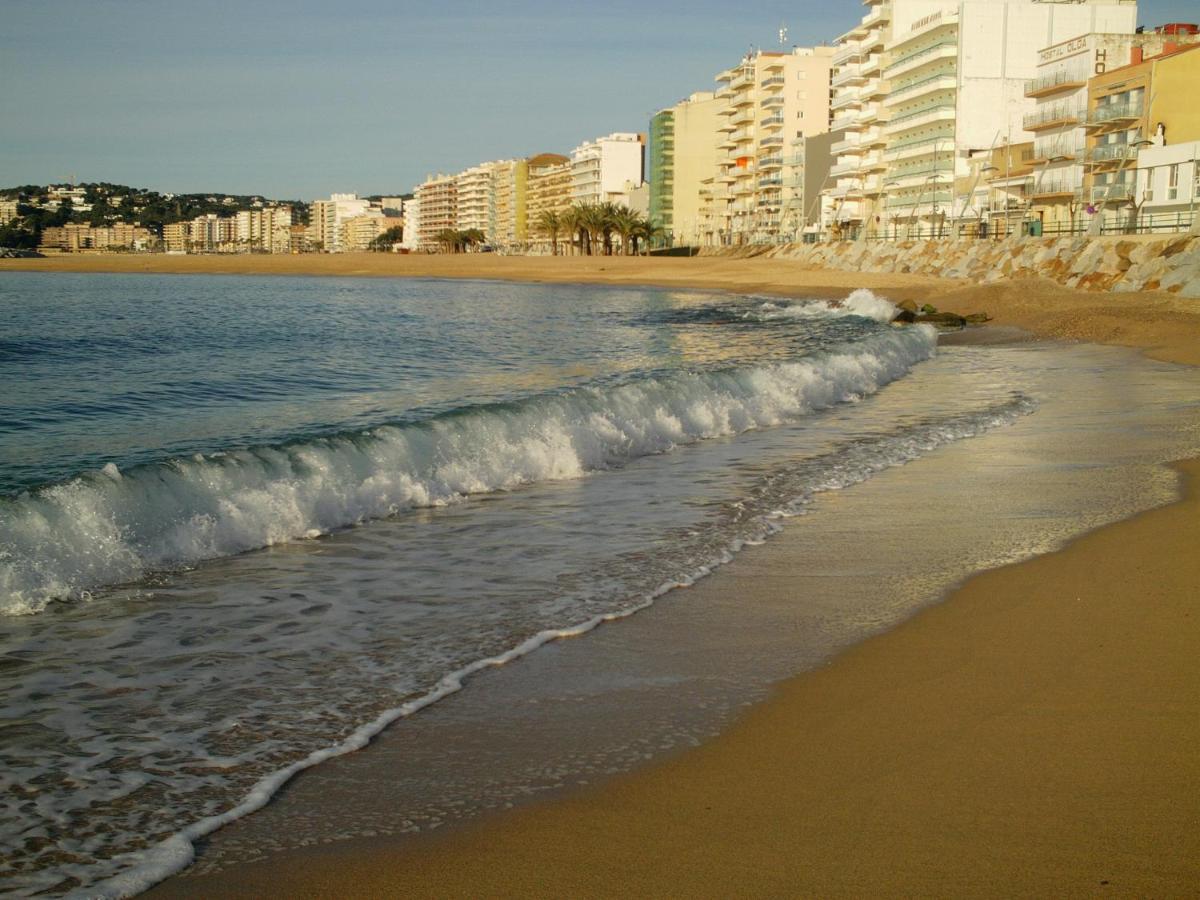 Отель Pensio Costa Brava Сан-Антонио-де-Калонже Экстерьер фото